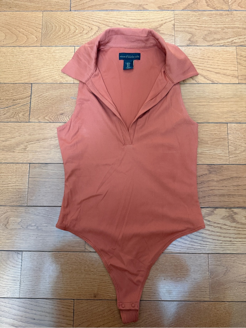 House of Harlow 1960 Ribbed V-Neck Collared Bodysuit